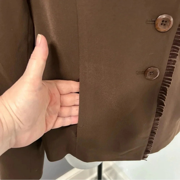 Women’s Size 4 Brown Blazer 3 Button‎ Ruffle Pockets Lined Career Classic Office - Picture 6 of 14